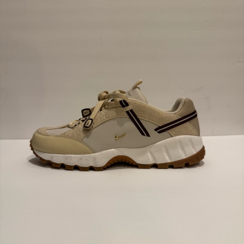 Jacquemus Nike Air Humara